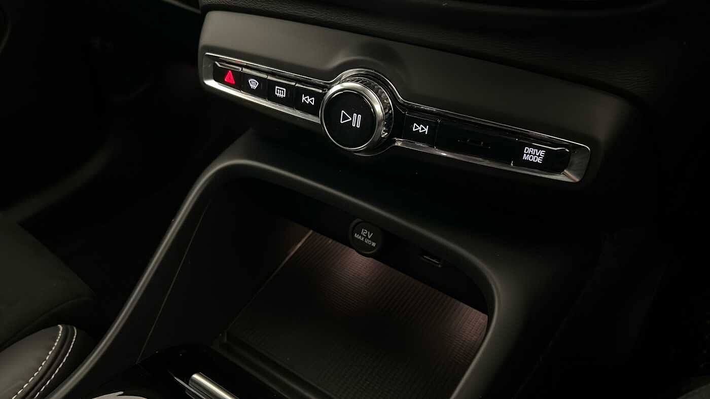 Used Volvo XC40 2022 for sale - 76544534: Photo 43