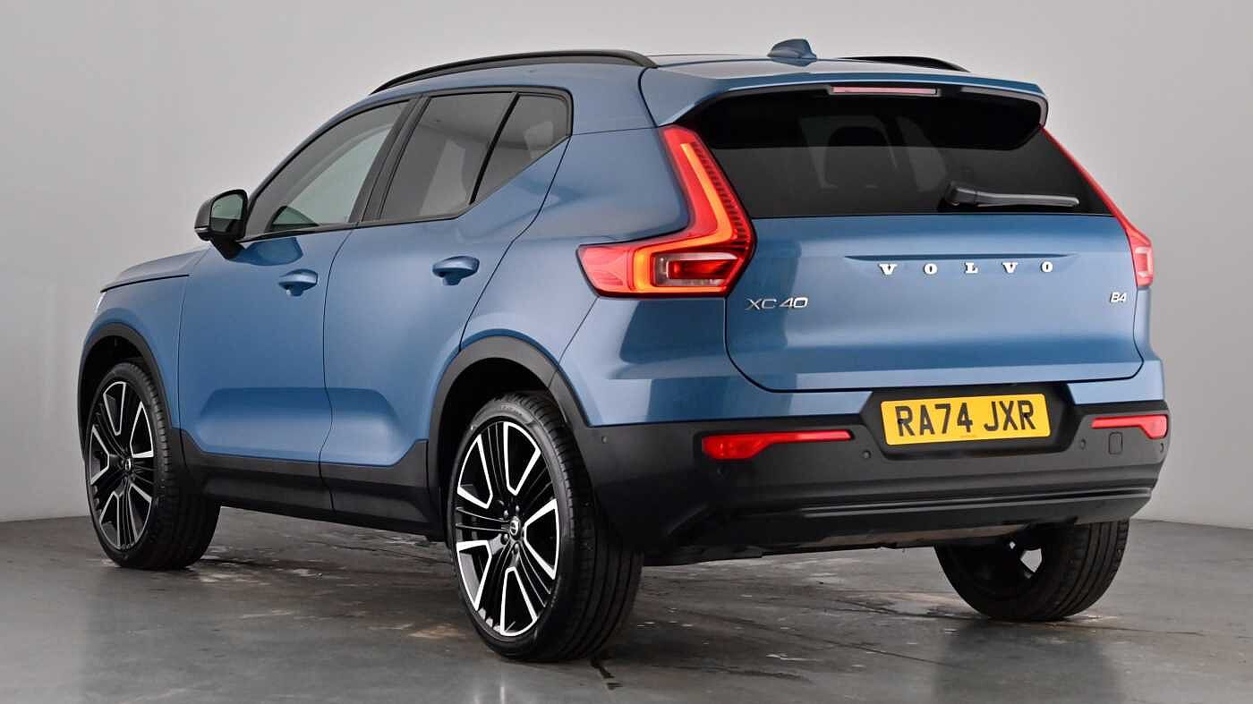Used Volvo XC40 2025 for sale - 77778403: Photo 2