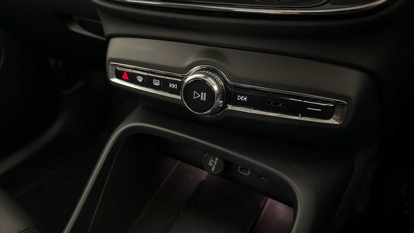 Used Volvo XC40 2025 for sale - 77778403: Photo 45