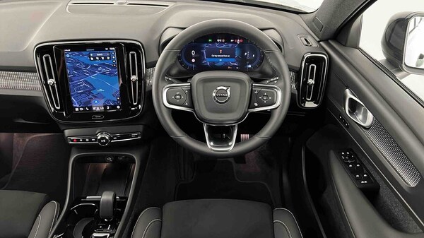 Used Volvo XC40 2024 for sale - 75481213: Photo 11