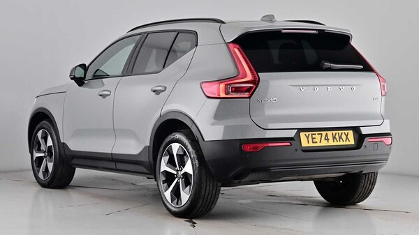 Used Volvo XC40 2024 for sale - 75481213: Photo 2