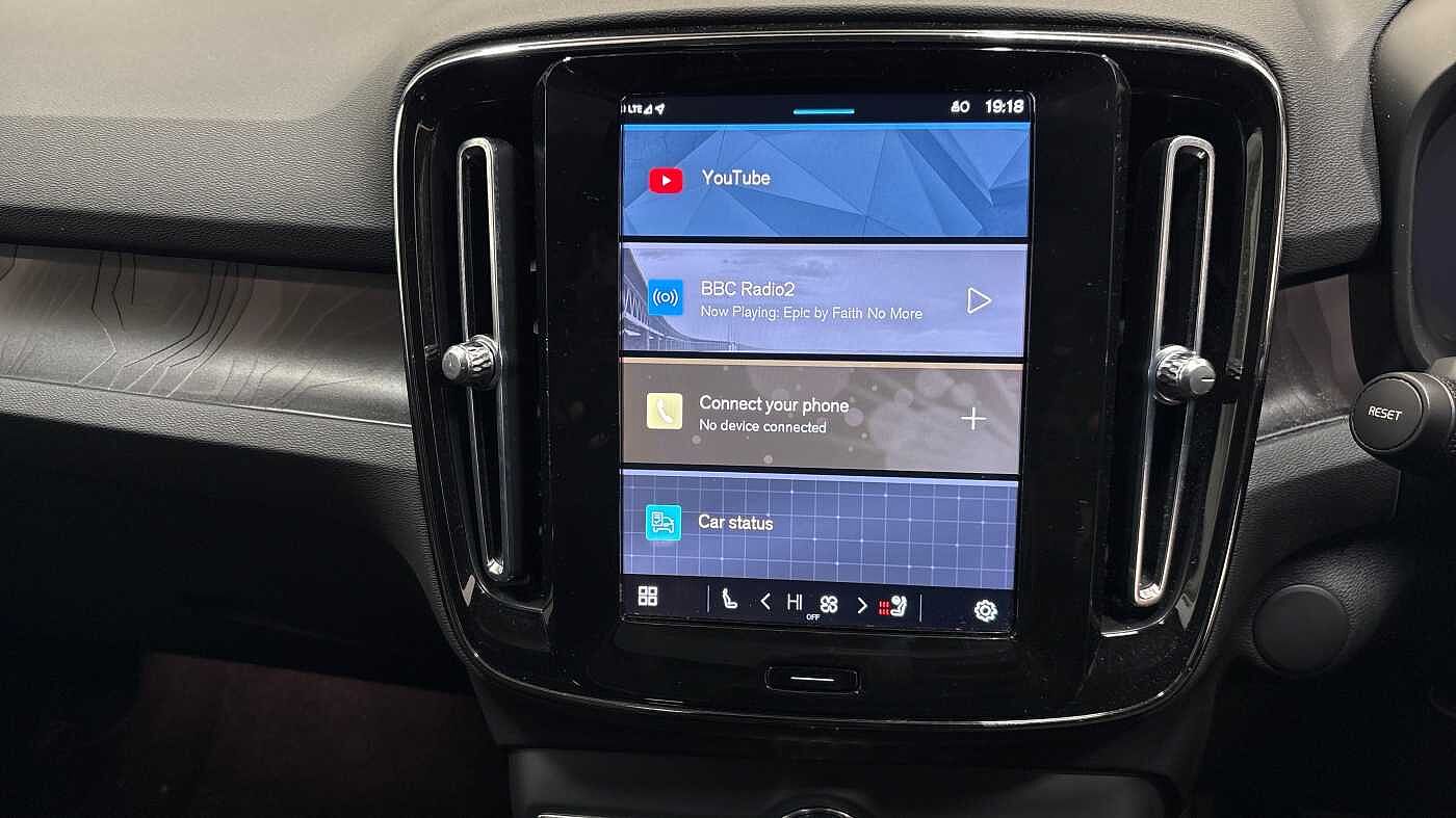 Used Volvo XC40 2023 for sale - 78140486: Photo 12