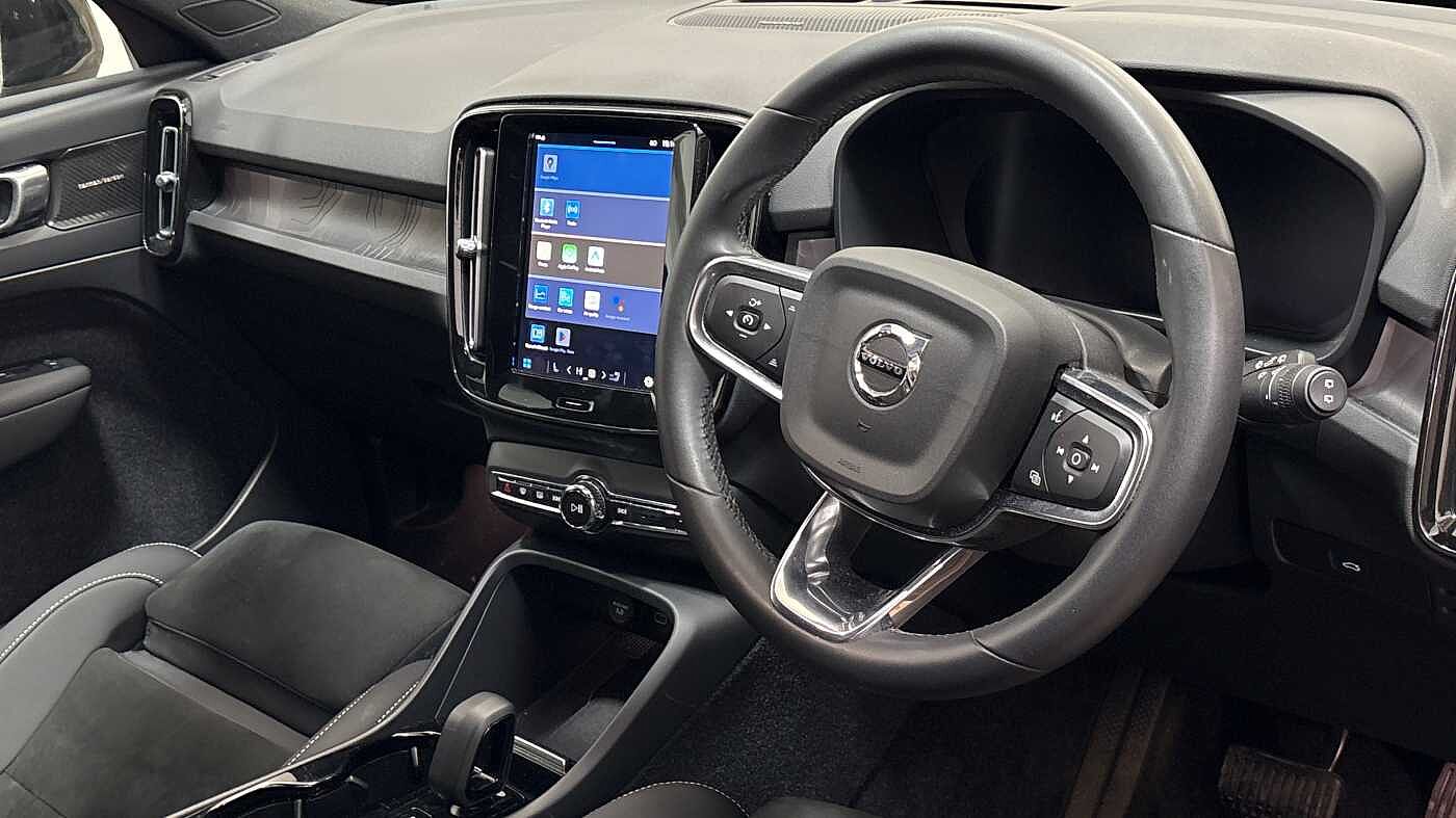 Used Volvo XC40 2023 for sale - 78140486: Photo 3