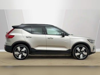 Used Volvo XC40 2023 for sale - 78140486: Photo