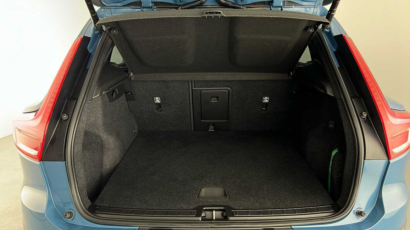 Used Volvo XC40 2022 for sale - 76172426: Photo 14