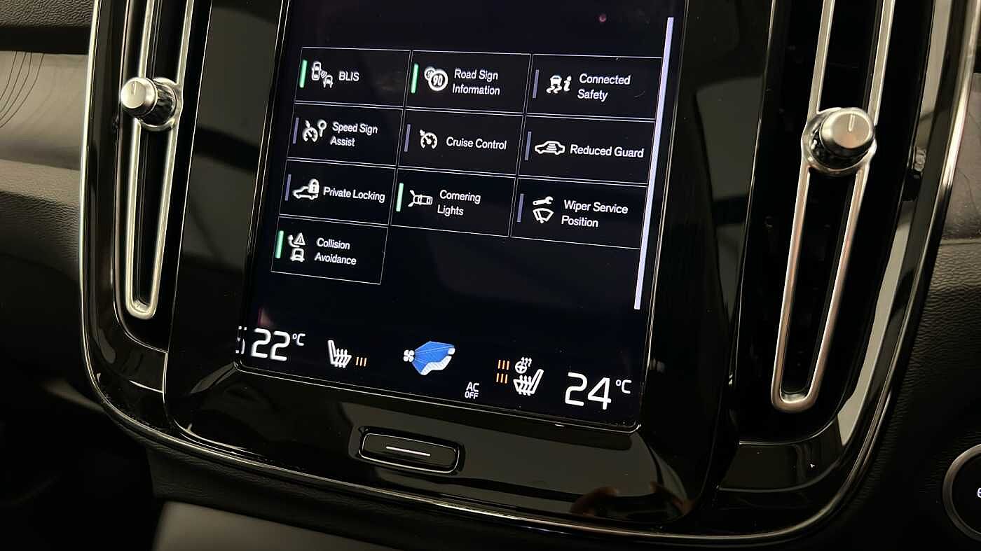 Used Volvo XC40 2022 for sale - 76172426: Photo 44