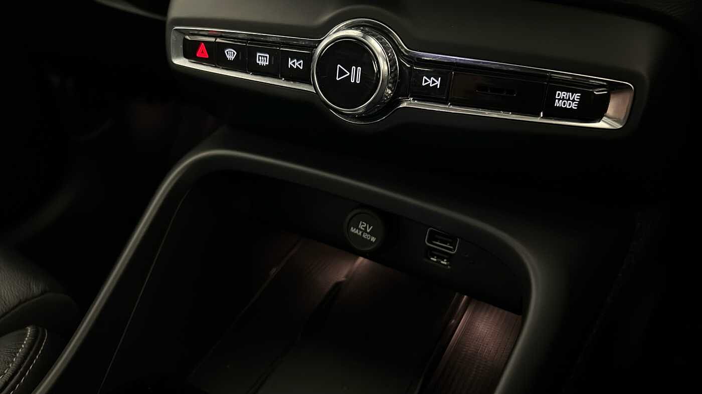 Used Volvo XC40 2022 for sale - 76172426: Photo 46