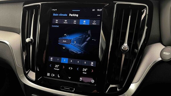Used Volvo V60 2024 for sale - 75481211: Photo 16
