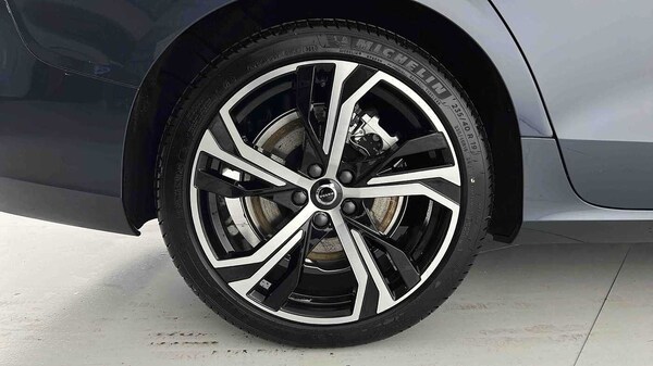 Used Volvo V60 2024 for sale - 75481211: Photo 28