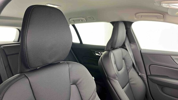 Used Volvo V60 2024 for sale - 75481211: Photo 30
