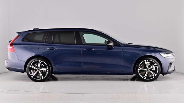 Used Volvo V60 2024 for sale - 75481211: Photo 4
