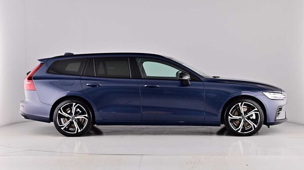 Used Volvo V60 2024 for sale - 75481211: Photo 75