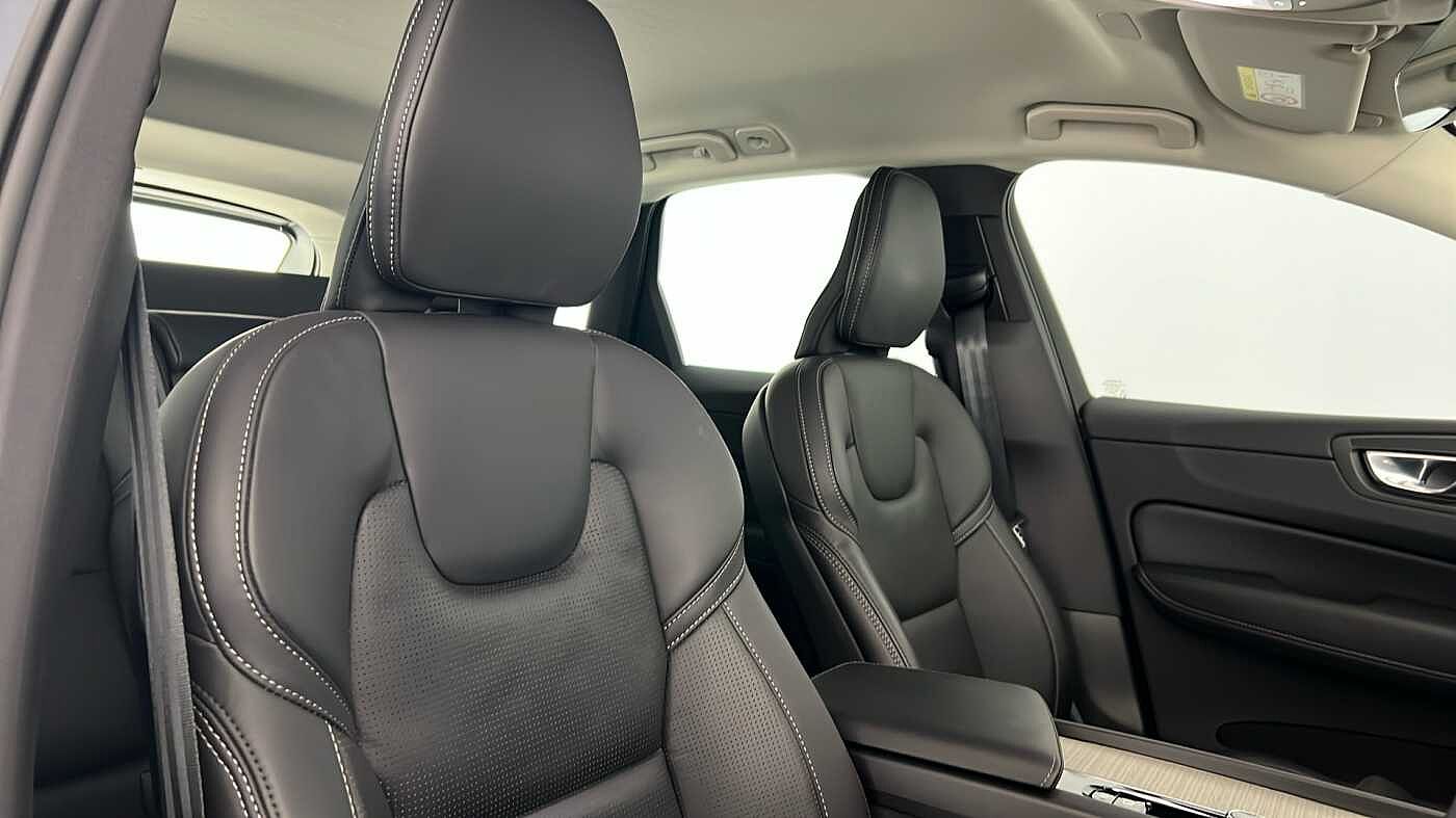 Used Volvo XC60 2021 for sale - 76208943: Photo 32