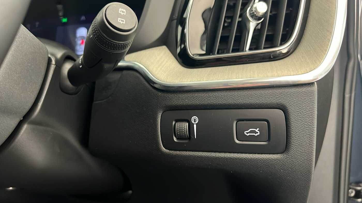 Used Volvo XC60 2021 for sale - 76208943: Photo 34