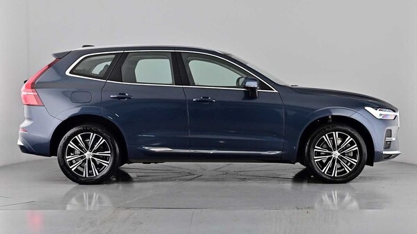 Used Volvo XC60 2021 for sale - 76208943: Photo 4