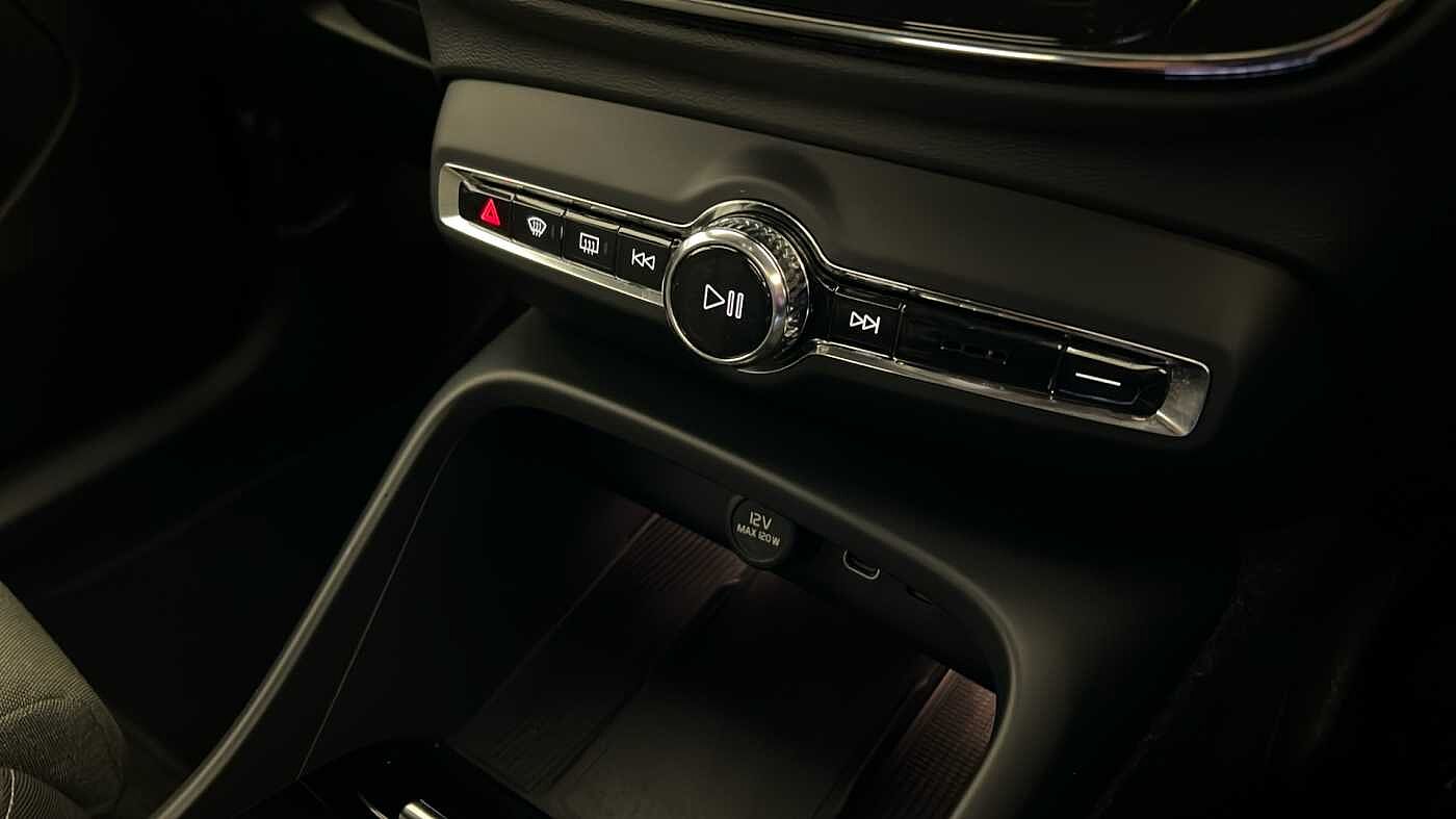 Used Volvo XC40 2022 for sale - 76544495: Photo 43