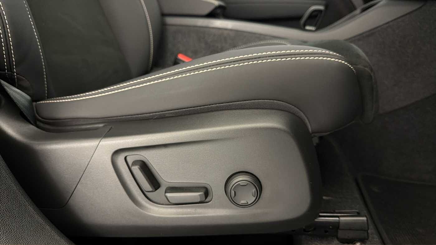 Used Volvo XC40 2024 for sale - 77745875: Photo 34