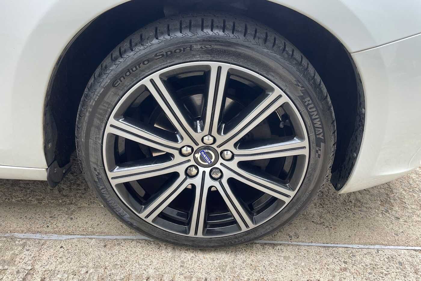 Used Volvo V60 2017 for sale - 77665055: Photo 21