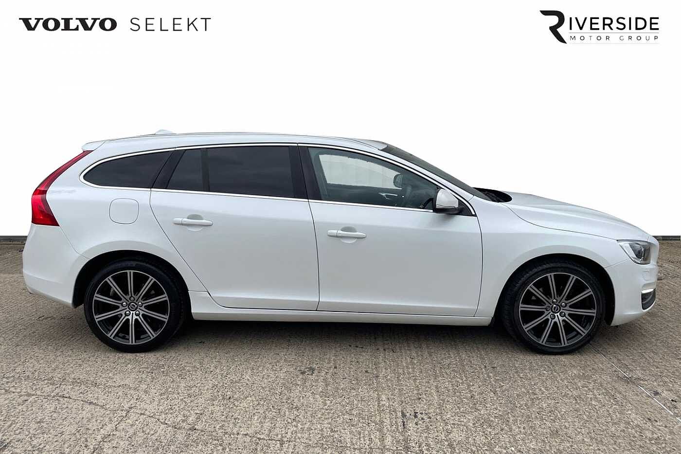 Used Volvo V60 2017 for sale - 77665055: Photo 4