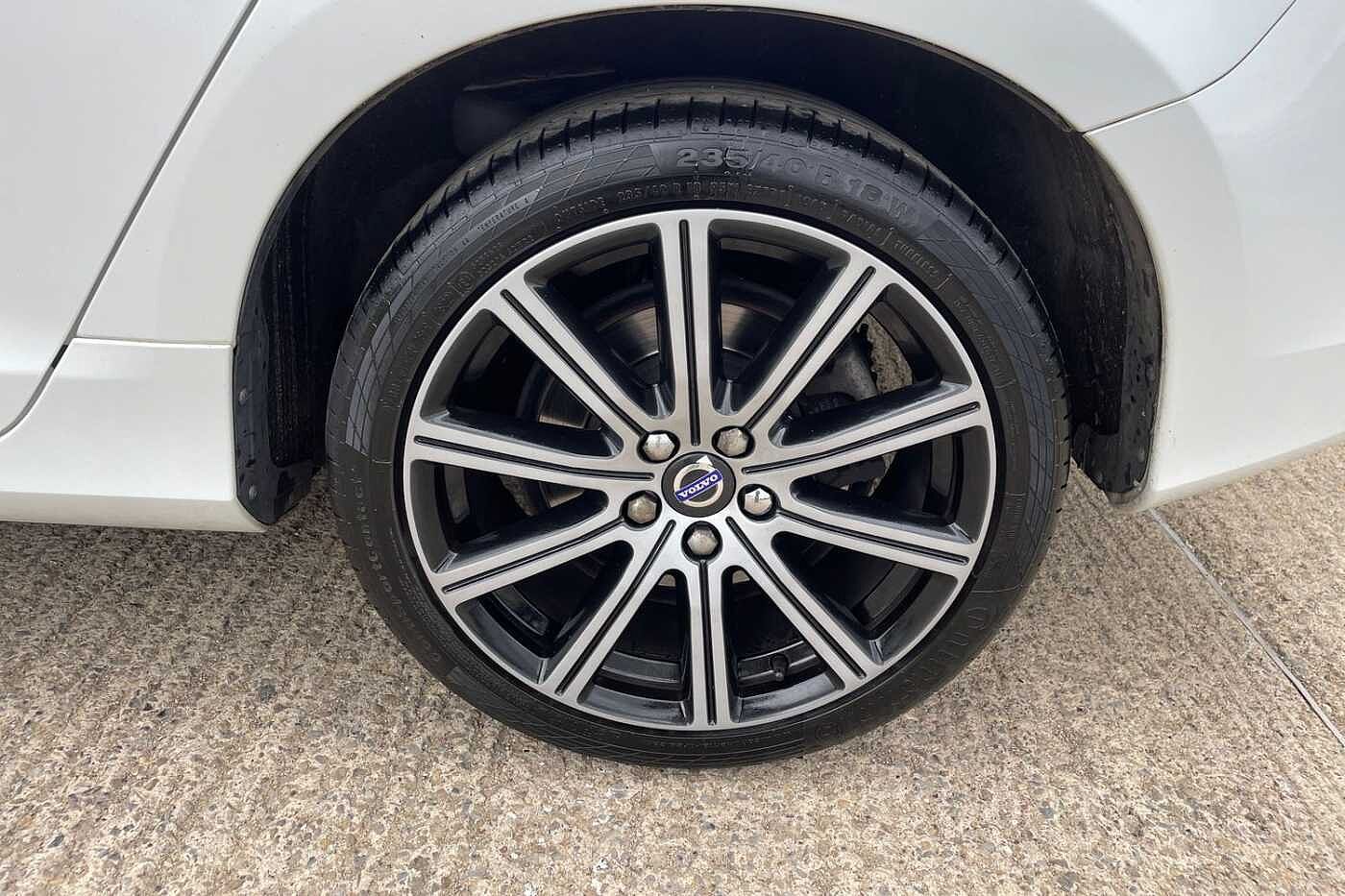 Used Volvo V60 2017 for sale - 77665055: Photo 5