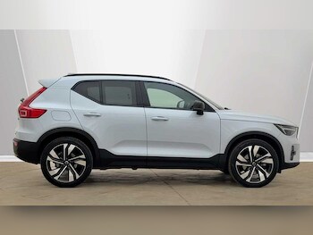 Used Volvo XC40 2025 for sale - 78596242: Photo