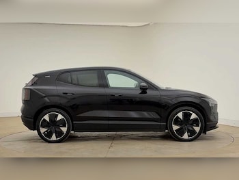 Used Volvo EX30 2025 for sale - 78467847: Photo
