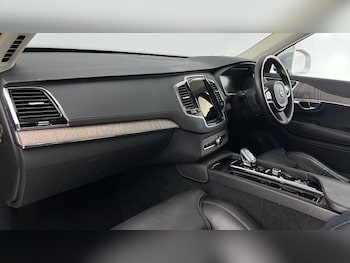 Used Volvo XC90 2021 for sale - 76479600: Photo