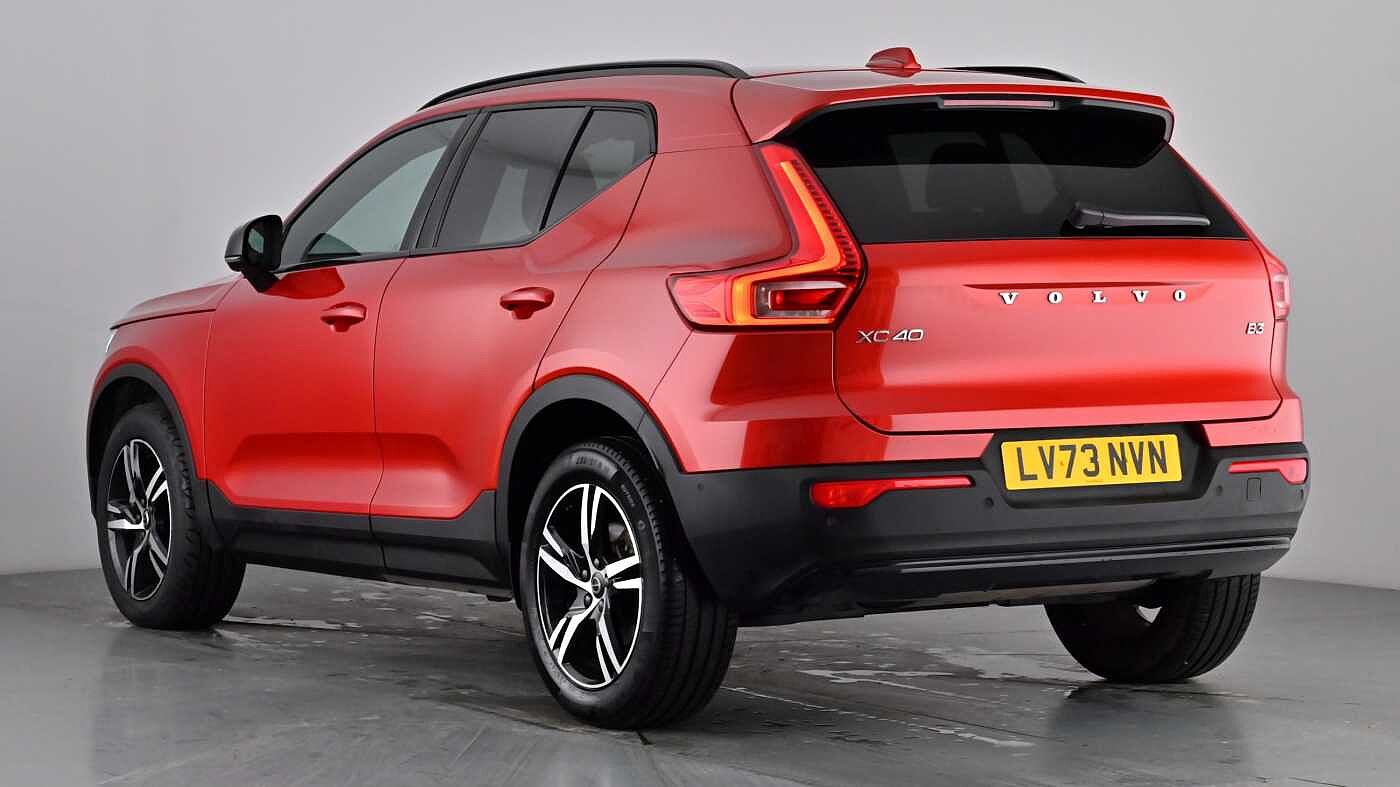 Used Volvo XC40 2023 for sale - 77476558: Photo 2