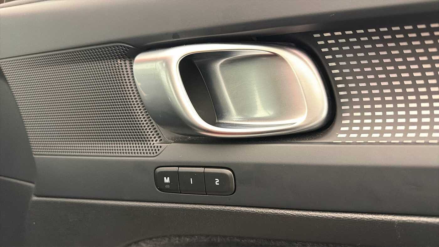 Used Volvo XC40 2023 for sale - 77476558: Photo 35