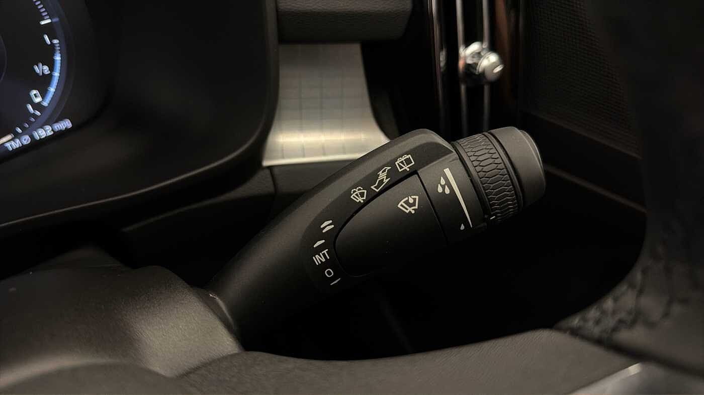 Used Volvo XC40 2022 for sale - 77366929: Photo 37