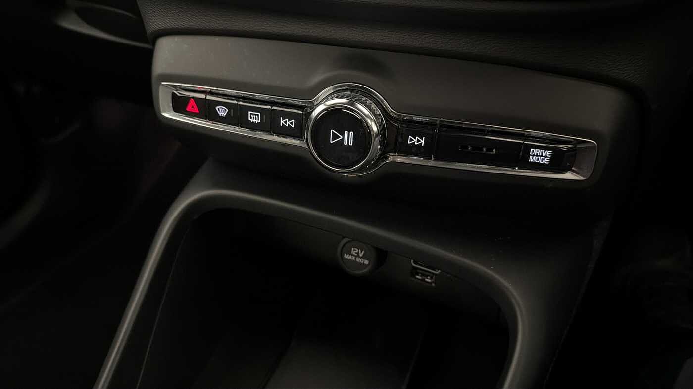 Used Volvo XC40 2022 for sale - 77366929: Photo 43