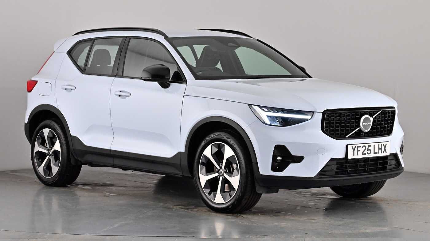 Used Volvo XC40 2025 for sale - 77339493: Photo 1