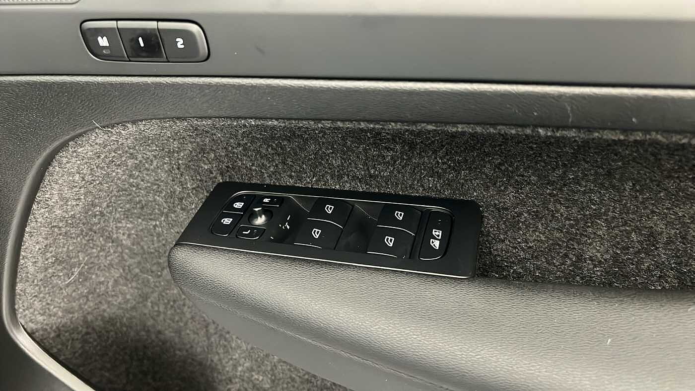 Used Volvo XC40 2025 for sale - 77339493: Photo 32