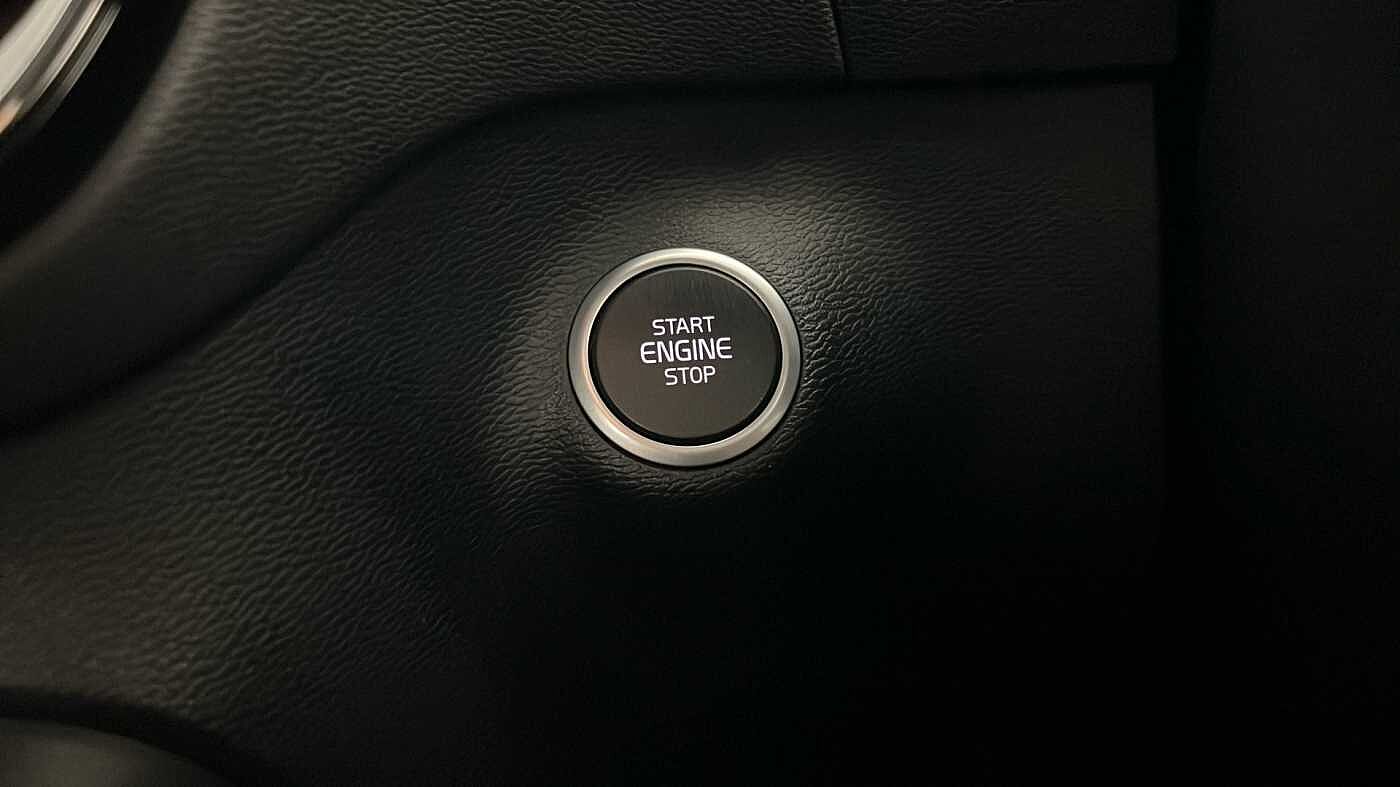 Used Volvo XC40 2025 for sale - 77339493: Photo 36