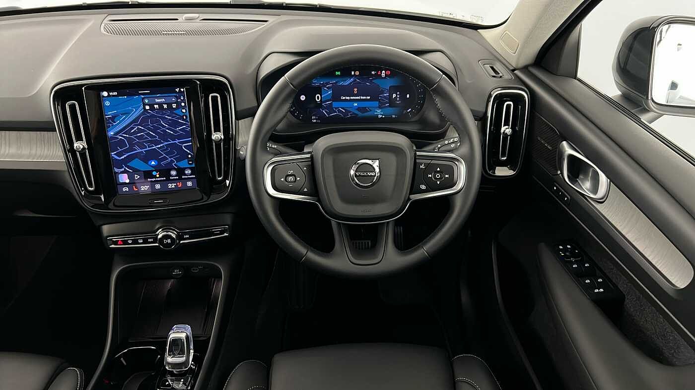 Used Volvo XC40 2025 for sale - 76854651: Photo 12