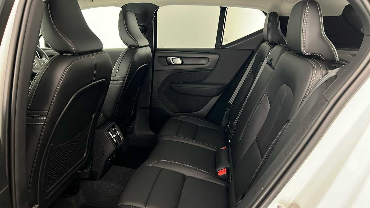 Used Volvo XC40 2025 for sale - 76854651: Photo 13