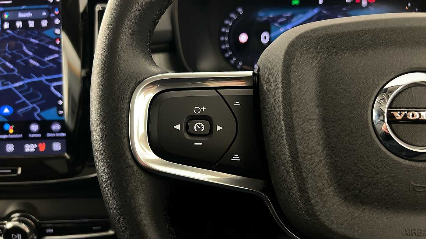 Used Volvo XC40 2025 for sale - 76854651: Photo 19