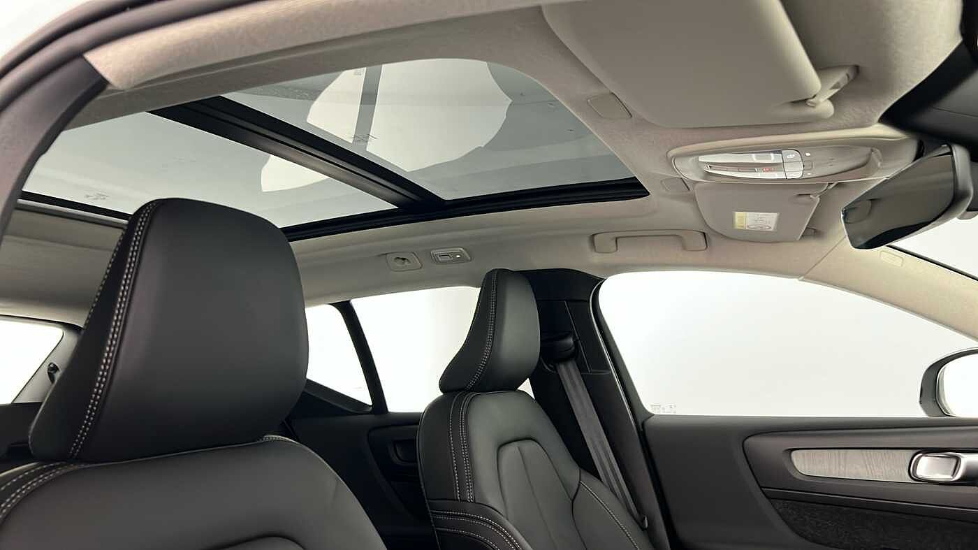 Used Volvo XC40 2025 for sale - 76854651: Photo 35