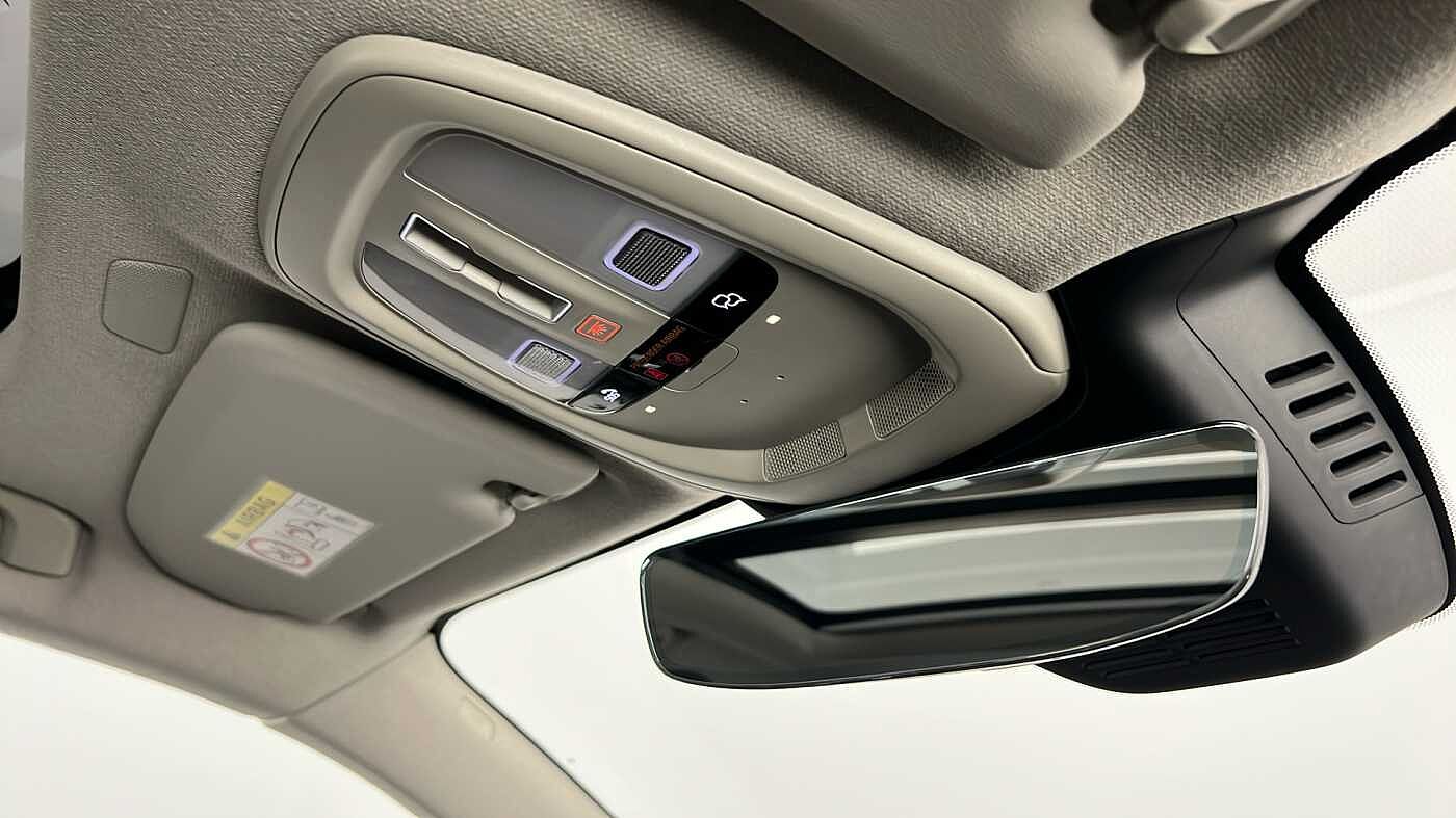 Used Volvo XC40 2025 for sale - 76854651: Photo 37