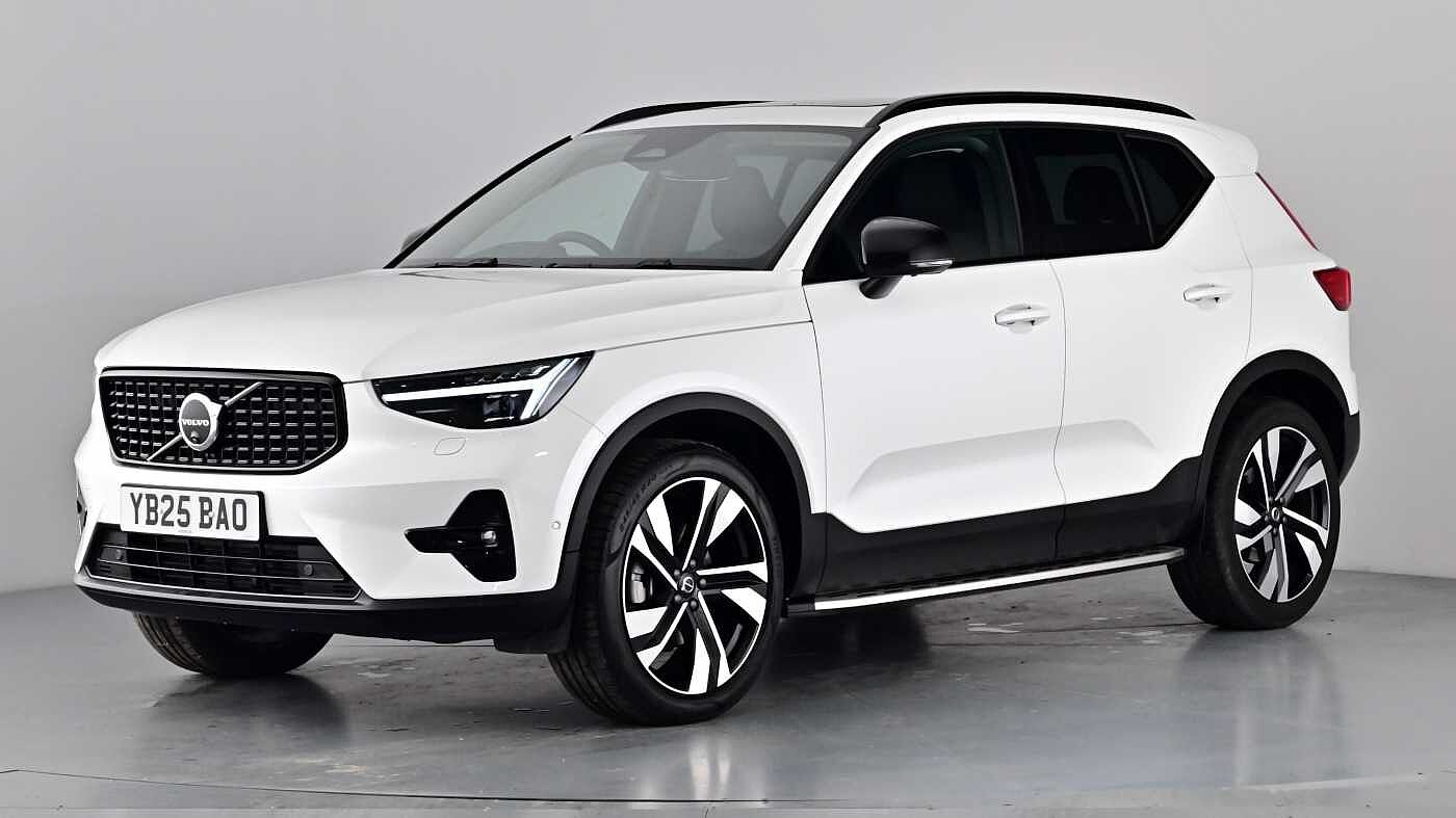 Used Volvo XC40 2025 for sale - 76854651: Photo 4