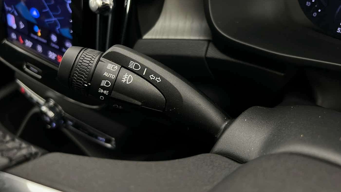 Used Volvo XC40 2025 for sale - 76854651: Photo 40