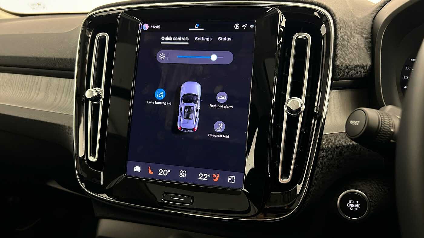 Used Volvo XC40 2025 for sale - 76854651: Photo 44