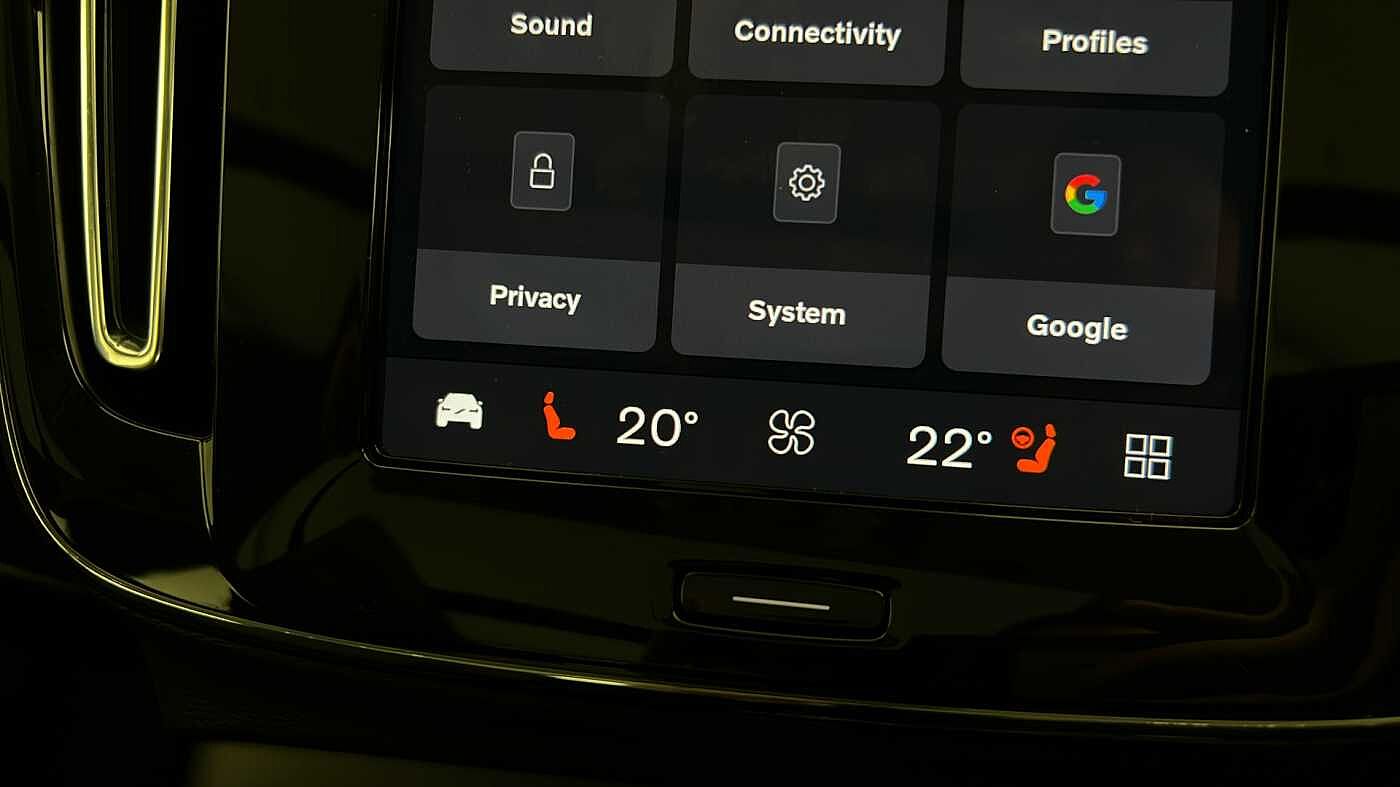 Used Volvo XC40 2025 for sale - 76854651: Photo 46