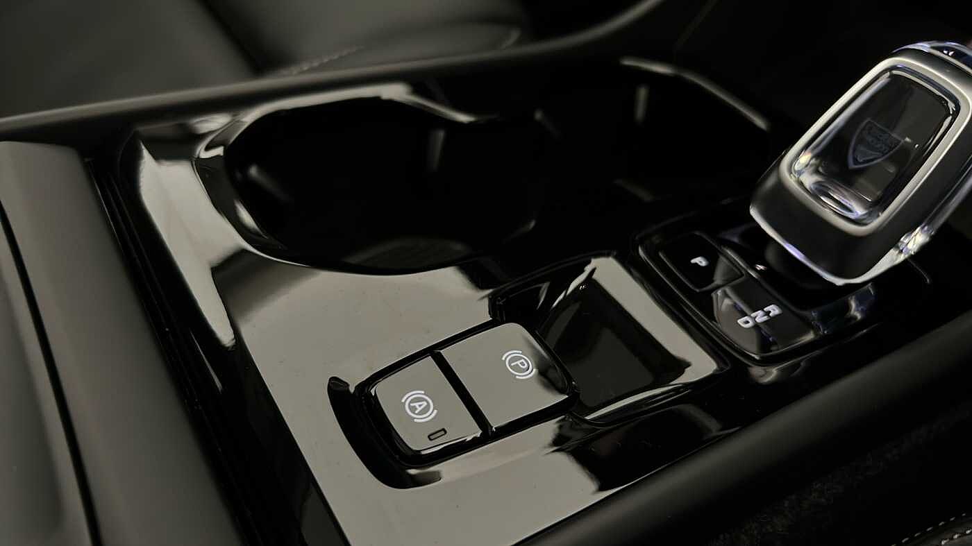 Used Volvo XC40 2025 for sale - 76854651: Photo 49