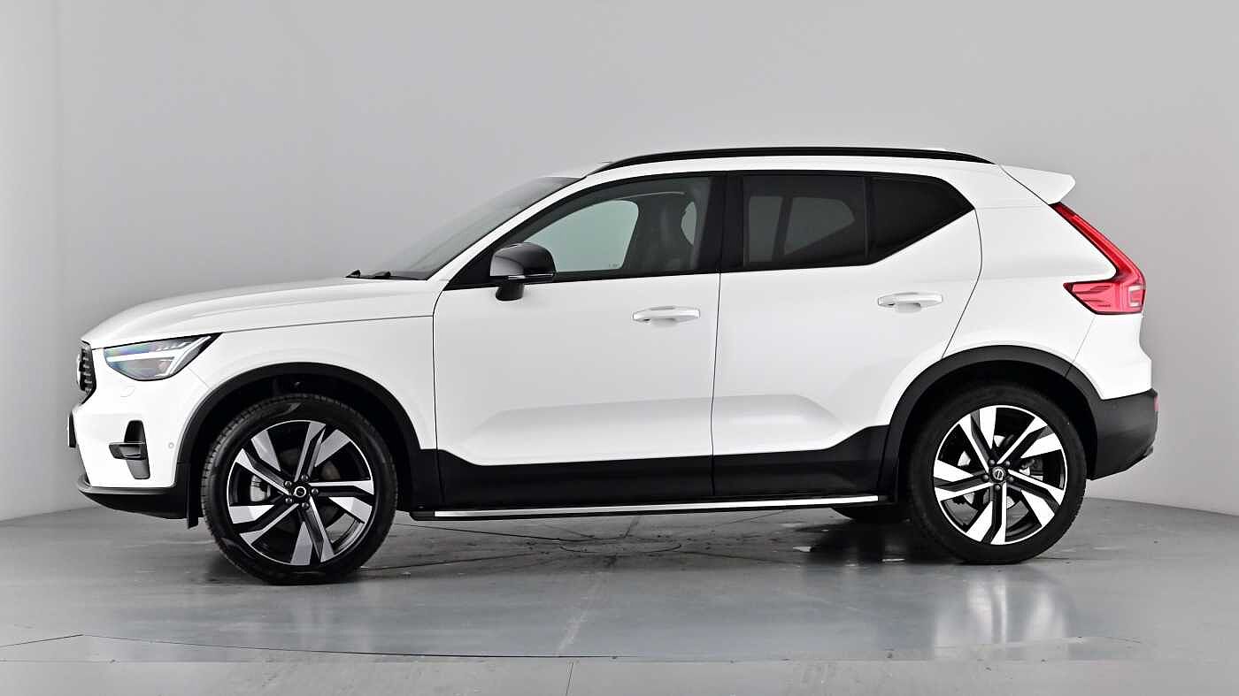 Used Volvo XC40 2025 for sale - 76854651: Photo 64