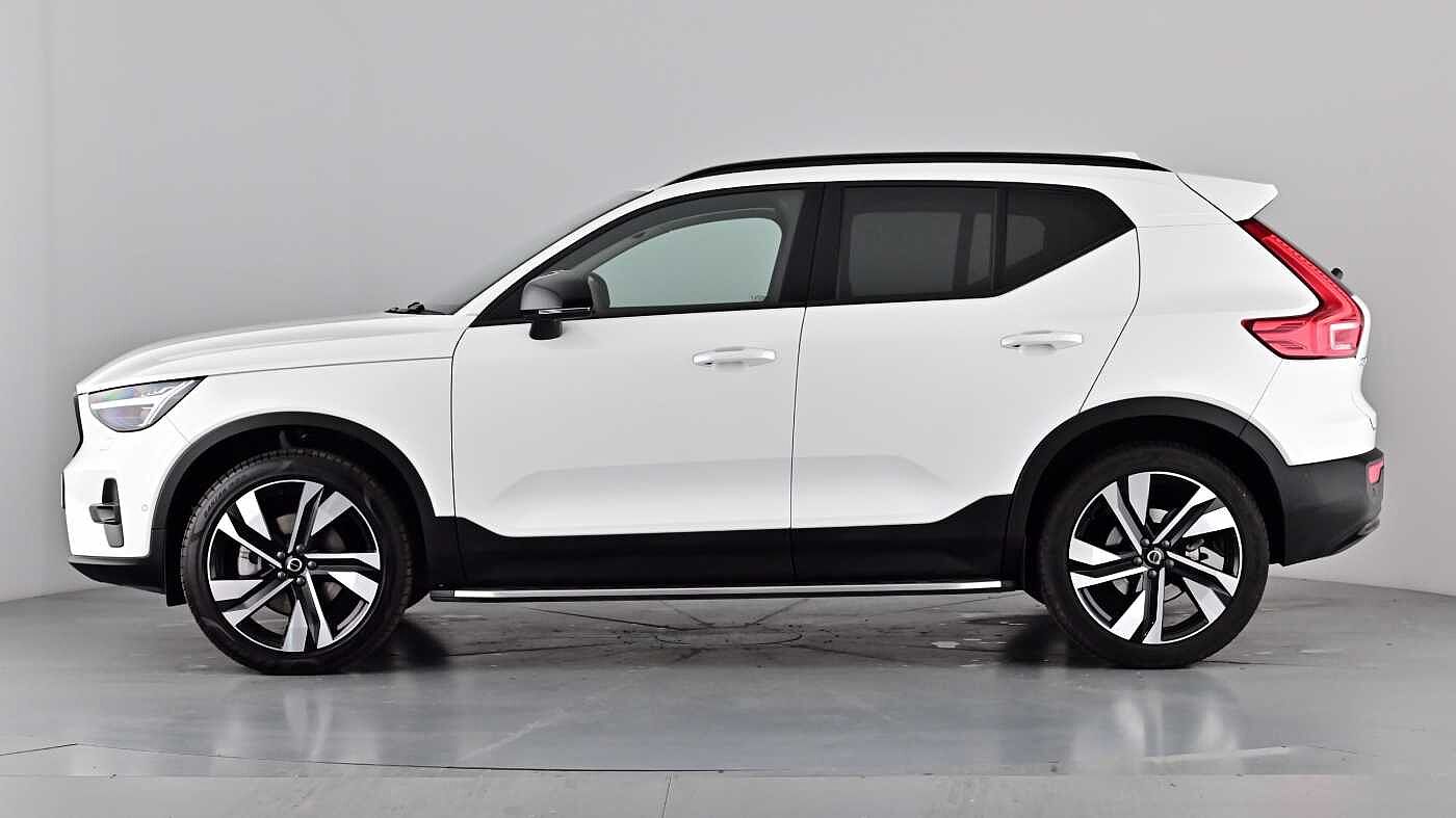Used Volvo XC40 2025 for sale - 76854651: Photo 8