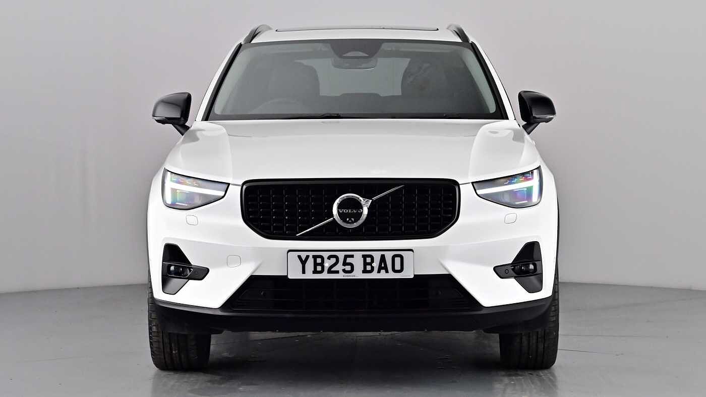 Used Volvo XC40 2025 for sale - 76854651: Photo 9