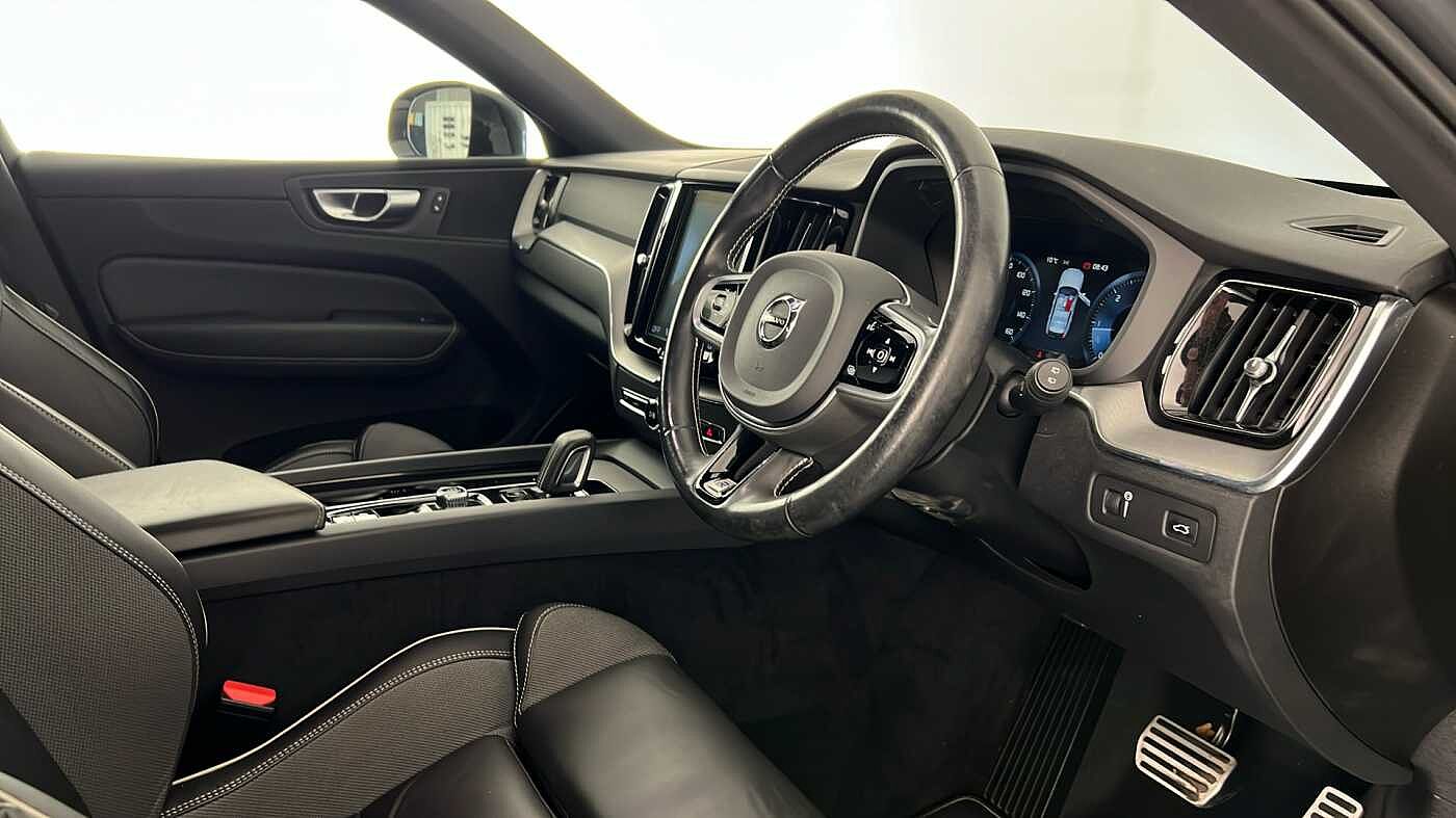 Used Volvo XC60 2020 for sale - 77137726: Photo 3