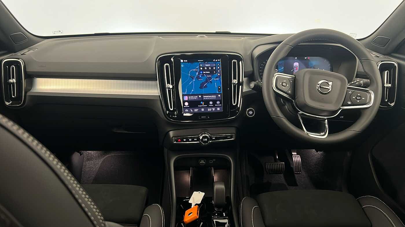 Used Volvo XC40 2025 for sale - 76780325: Photo 10