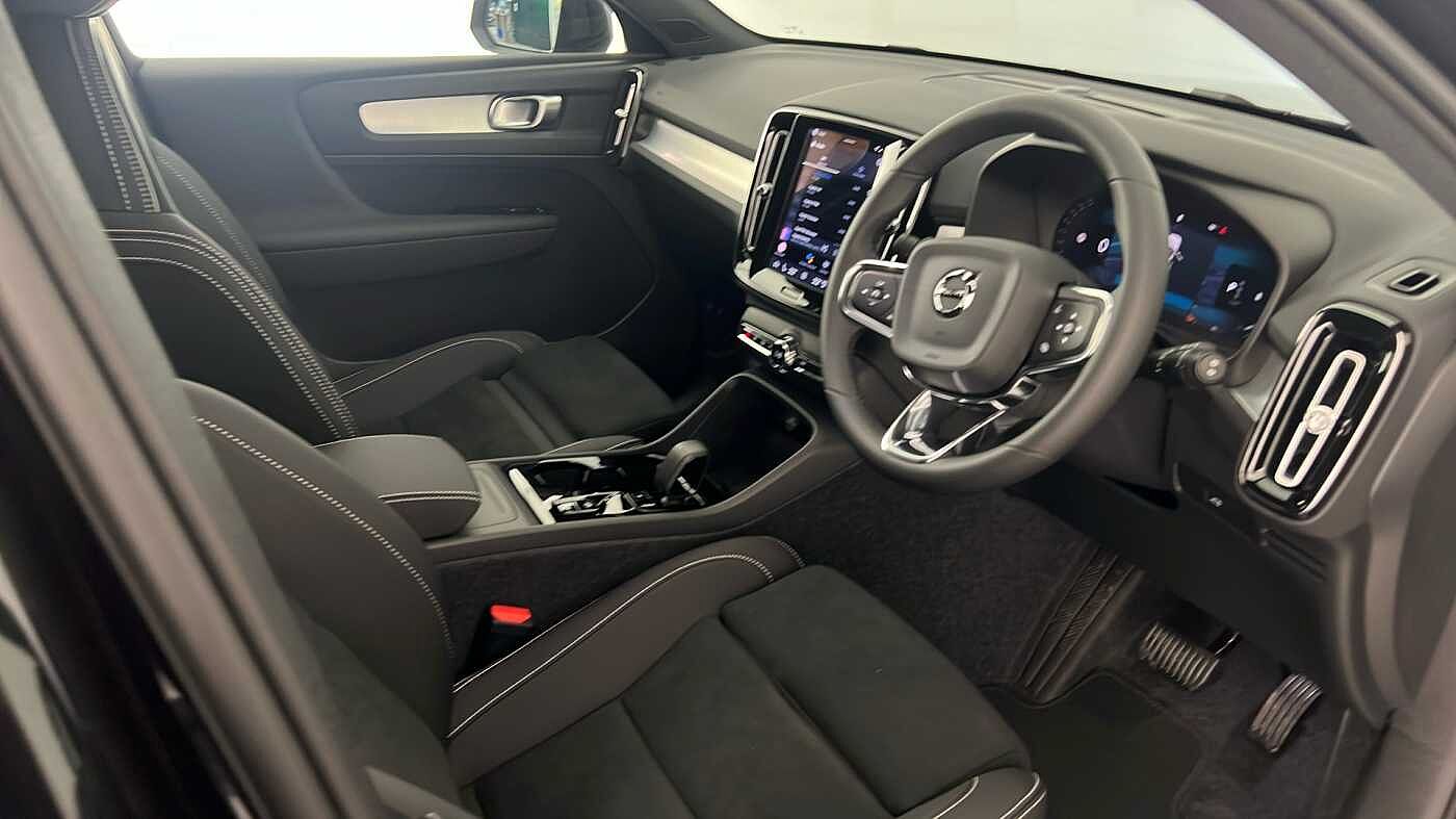 Used Volvo XC40 2025 for sale - 76780325: Photo 12
